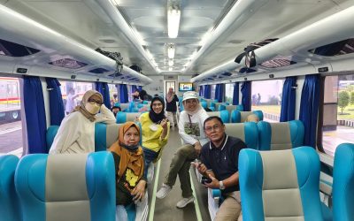 Jakarta-Sukabumi Naik Kereta Api